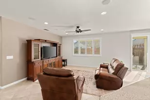 7908 Dearne Way, Elk Grove, CA 95757 - Photo 21