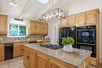 12880 Tabeau Court, Pine Grove, CA 95665 - Photo 9