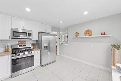 5879 Lorraine Court, Sacramento, CA 95817 - Photo 7