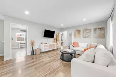 5879 Lorraine Court, Sacramento, CA 95817 - Photo 3