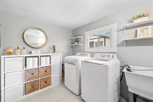 5879 Lorraine Ct, Sacramento, CA 95817 - Photo 15