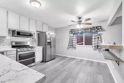 718 Castle Oaks Drive, Stockton, CA 95210 - Photo 9