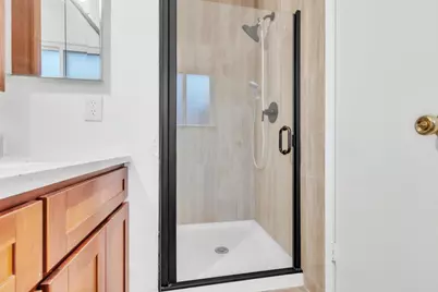 718 Castle Oaks Drive, Stockton, CA 95210 - Photo 15