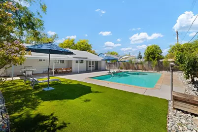 7409 East Parkway, Sacramento, CA 95823 - Photo 5