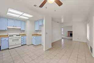 9482 Countryroads Dr, Sacramento, CA 95827 - Photo 13