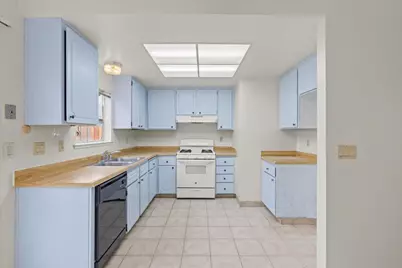 9482 Countryroads Drive, Sacramento, CA 95827 - Photo 11