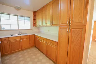 157 W North St, Woodland, CA 95695 - Photo 3