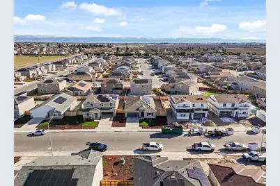 889 S Philip Avenue, Fowler, CA 93625 - Photo 37