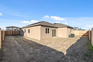 889 S Philip Ave, Fowler, CA 93625 - Photo 27