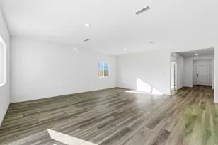 889 S Philip Ave, Fowler, CA 93625 - Photo 17