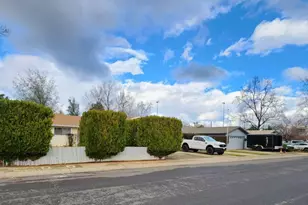 2332 Venus Way, Redding, CA 96002 - Photo 3