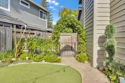 6120 Doubloon Court, Elk Grove, CA 95758 - Photo 41