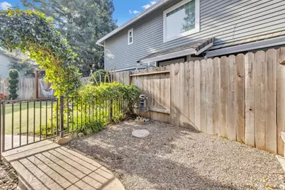 6120 Doubloon Court, Elk Grove, CA 95758 - Photo 43