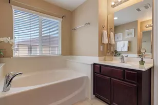 1447 Summerwind Ln, Manteca, CA 95337 - Photo 27
