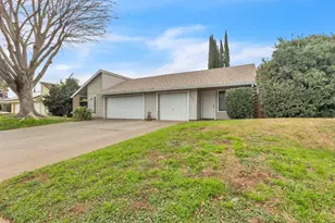 10957 Hirschfeld Way, Rancho Cordova, CA 95670 - Photo 3