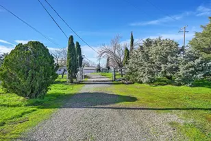 3542 Hokan Ln, Wheatland, CA 95692 - Photo 11