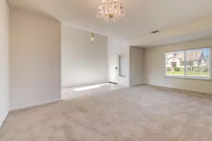 6534 Oscar Cir, Elk Grove, CA 95757 - Photo 17