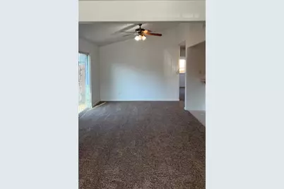 7660 Jacaranda Court, Sacramento, CA 95828 - Photo 11