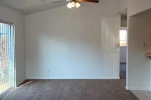 7660 Jacaranda Ct, Sacramento, CA 95828 - Photo 11