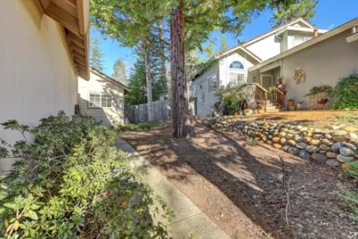 353 Vistamont Drive, Grass Valley, CA 95945 - Photo 3