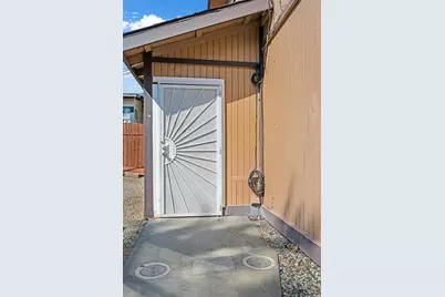 2944 Del Paso Boulevard, Sacramento, CA 95815 - Photo 27