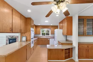 618 Elmwood Dr, Davis, CA 95616 - Photo 13
