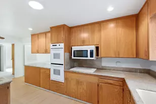 618 Elmwood Dr, Davis, CA 95616 - Photo 17