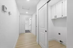 4901 Mascot Ave, Sacramento, CA 95820 - Photo 9