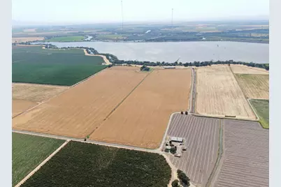 28725 N Vail Road, Thornton, CA 95686 - Photo 1