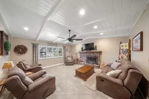 2320 E Canal Dr, Turlock, CA 95380 - Photo 9