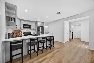 27 Park W Ct, Sacramento, CA 95831 - Photo 25