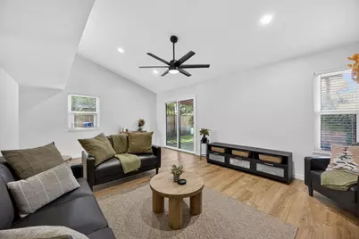 27 Park West Court, Sacramento, CA 95831 - Photo 31