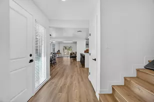 27 Park W Ct, Sacramento, CA 95831 - Photo 13