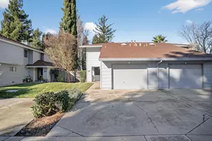 27 Park W Ct, Sacramento, CA 95831 - Photo 5