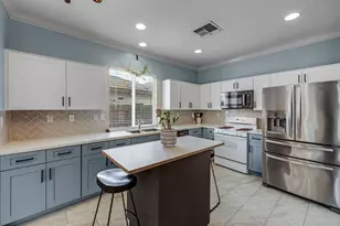 9904 Prairie Dunes Way, Sacramento, CA 95829 - Photo 11