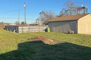 13112 Minnesota Ave, Oakdale, CA 95361 - Photo 3