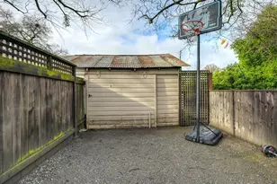 425 J St, Davis, CA 95616 - Photo 17