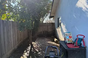 1625 Blue Spruce Way, Newman, CA 95360 - Photo 5