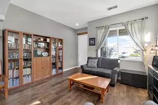 99 Ainger Cir, Sacramento, CA 95835 - Photo 11