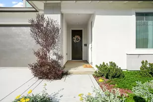 16283 Brownstone Ave, Lathrop, CA 95330 - Photo 3