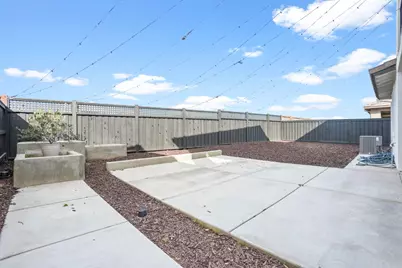 16283 Brownstone Avenue, Lathrop, CA 95330 - Photo 27