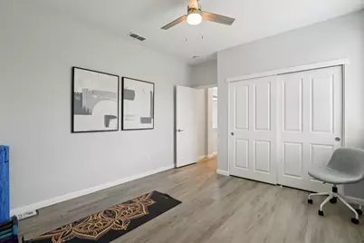 1040 Waterford Drive, West Sacramento, CA 95605 - Photo 19