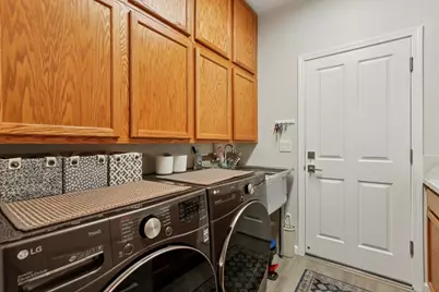 1040 Waterford Drive, West Sacramento, CA 95605 - Photo 31