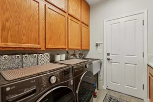 1040 Waterford Dr, West Sacramento, CA 95605 - Photo 31