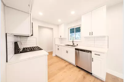 4428 Juno Way, Sacramento, CA 95864 - Photo 9