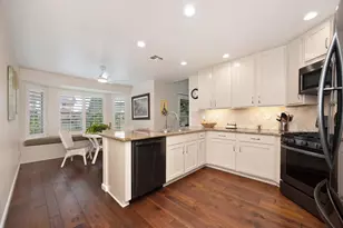 9455 Laguna Lake Way, Elk Grove, CA 95758 - Photo 23