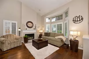 9455 Laguna Lake Way, Elk Grove, CA 95758 - Photo 15