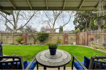 9455 Laguna Lake Way, Elk Grove, CA 95758 - Photo 67