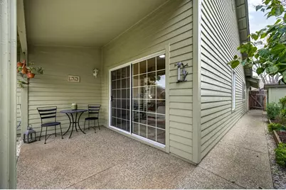 9455 Laguna Lake Way, Elk Grove, CA 95758 - Photo 55