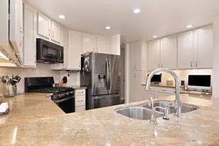 9455 Laguna Lake Way, Elk Grove, CA 95758 - Photo 27